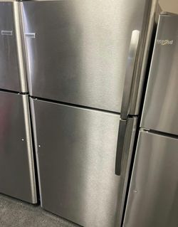 Frigidaire Top Mount Refrigerator Stainless Steel