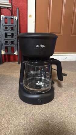 https://offerup.com/redirect/?o=TXIuQ29mZmVl  coffee maker
