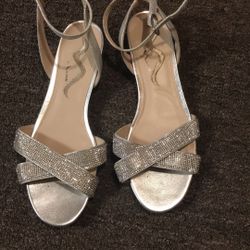 Nina sandal for woman size 8.5 