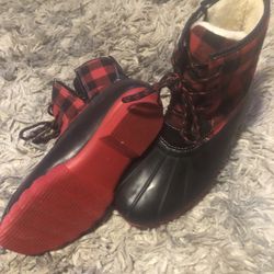 Women’s Size 9 Boots