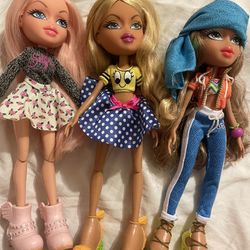 Bratz Doll Lot With Accessories 