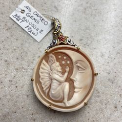 Cameo Angel Pendant 