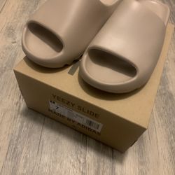 Pure Yeezy Slide