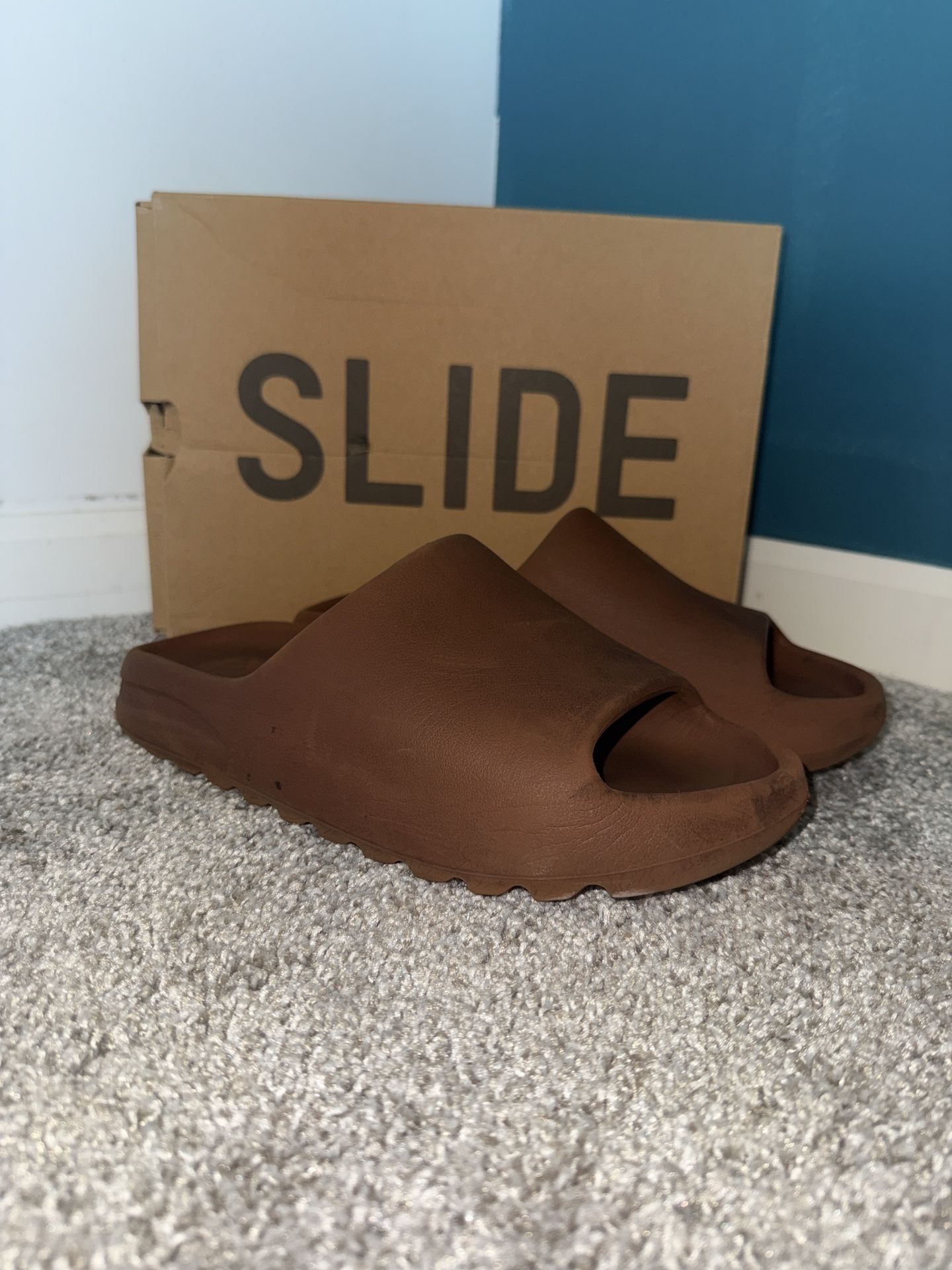 Adidas Yeezy slides