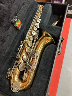 Selmer Bundy 2 Tenor Saxophone with New Mouthpiece and Box of Reeds $700 Firm