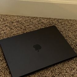 MacBook Pro 14” 2023 Perfect Condition