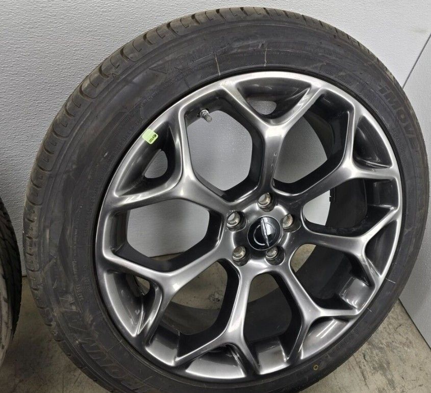 Chrysler 300 Lincoln Buick Wheels Chrysler 200 Rims Pacifica Town And Country 