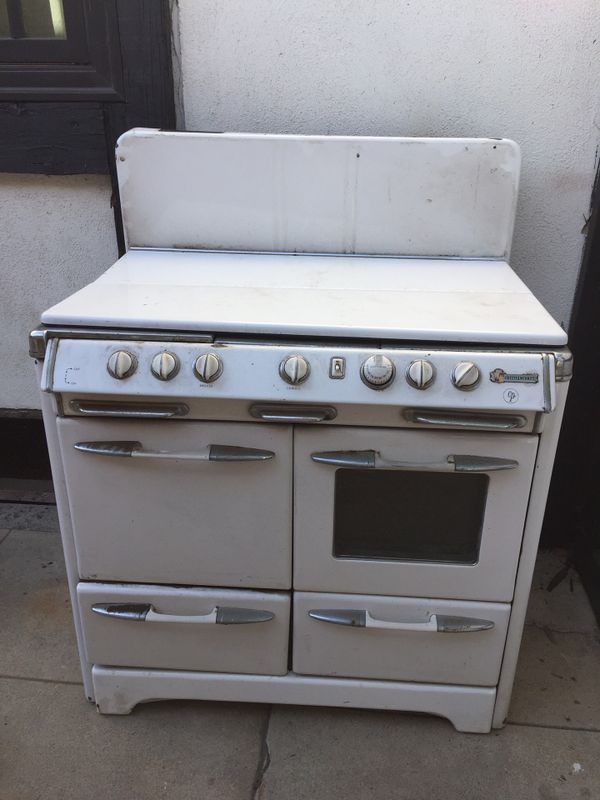 Okeefe and Merritt vintage antique stove for Sale in Los Angeles, CA