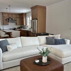 Pottery Barn Carmel Square Arm Chaise Sectional 