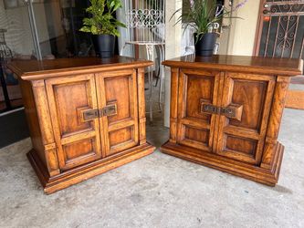 Pair of Heritage Madrigal Nightstands