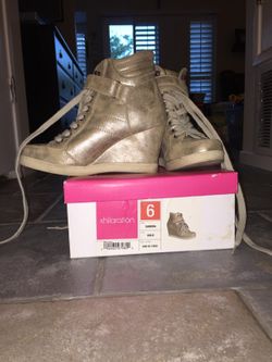 Xhilaration light gold wedge snickers