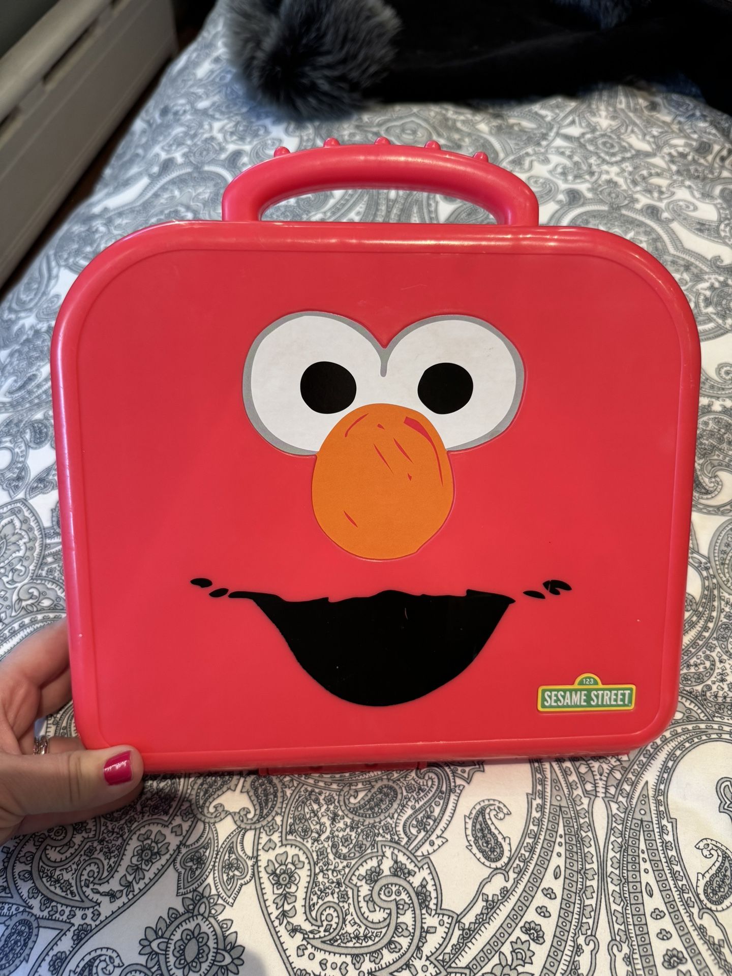 Sesame Street Elmo’s On The Go Letters