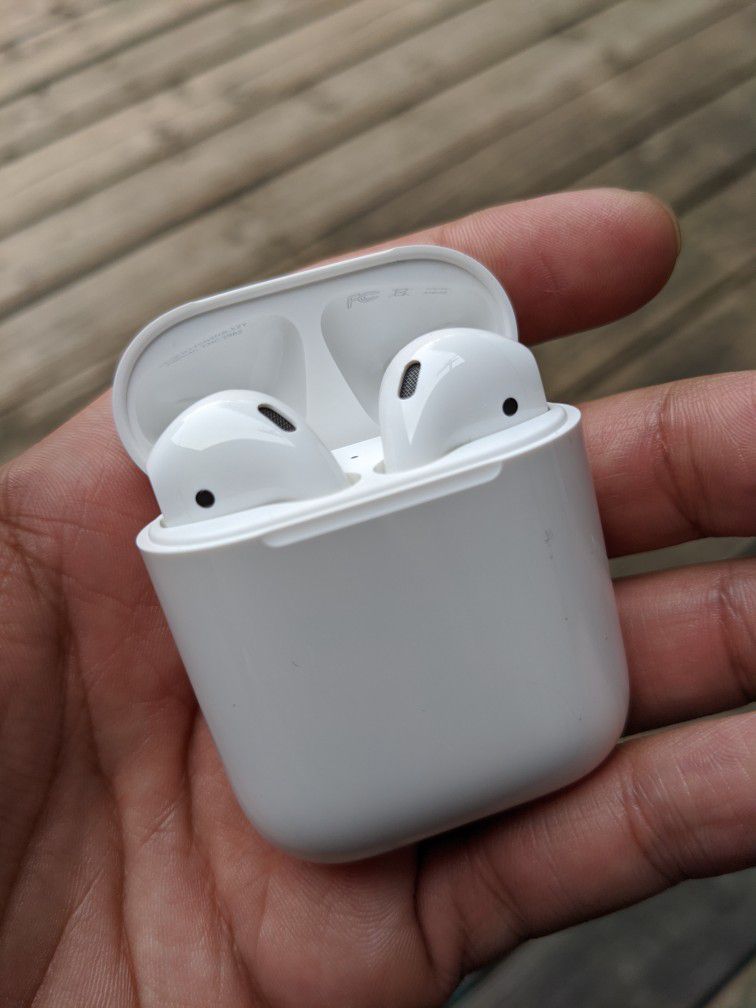 Apple Airpods 1st Generation