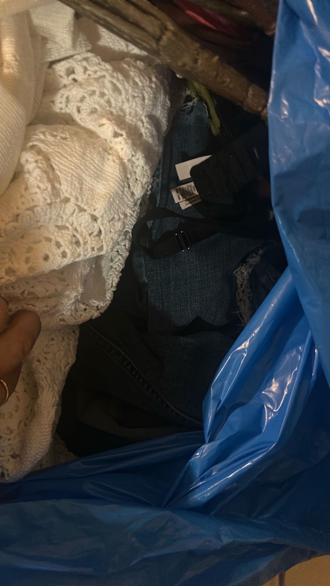 Free , Gratis Pantalones Levi’s Talla 28 Mujer