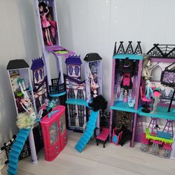 Monster High Dolls and House High School And Clothing Accessories 