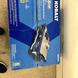 Kobalt Wet Tabletop Tile Saw 7in
