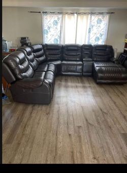 Large Dark Brown Leather Reclining Sectional Sofa