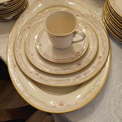 Lennox Bellaire China Set Of 12 Like New