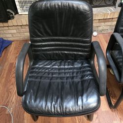 4 Office / Reception Chairs 