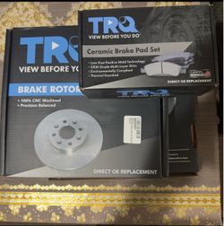 TRQ Brake Rotor and Ceramic Brake Pad Set