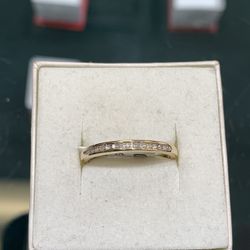 10k Diamond Wedding Band