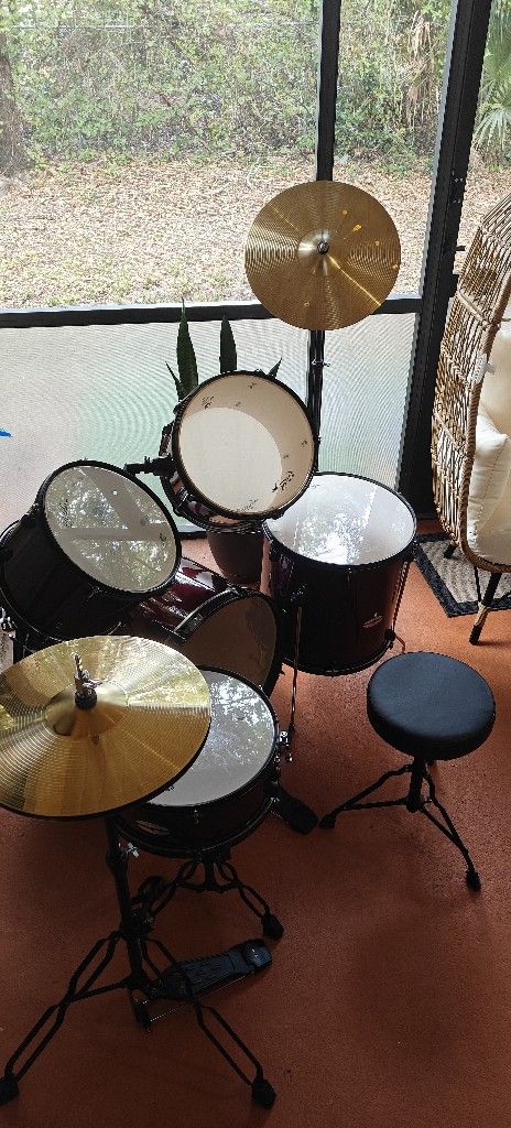 Ashthorpe Drum Set