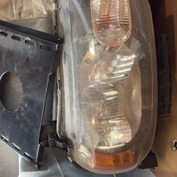 2009nissan Cube Headlight Set