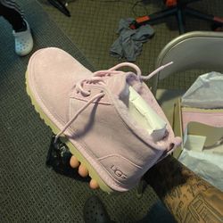 Pink Uggs Size 9 In Women 