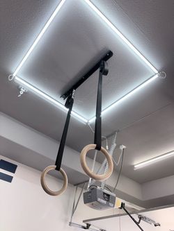ROGUE RING HANGER W/ GYMNASTICS RINGS