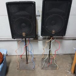 Yamaha PA Speakers Unique Stands