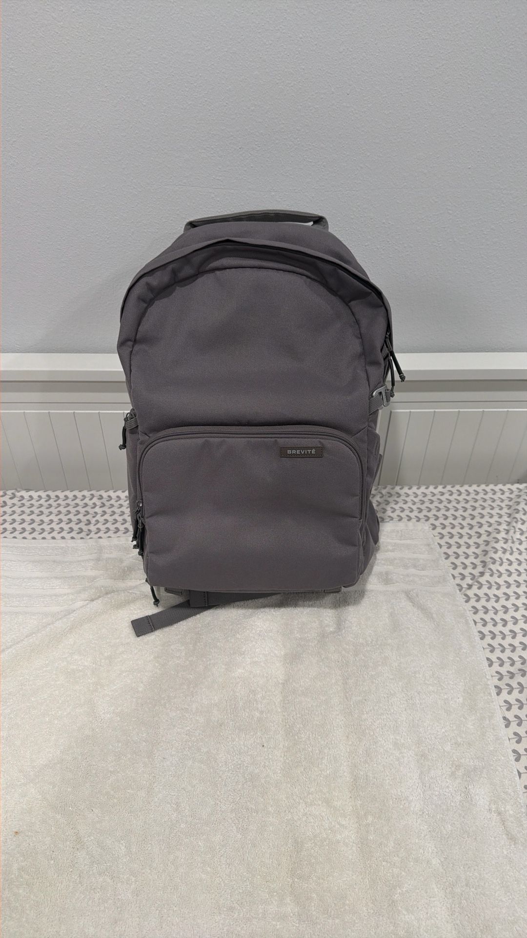 Brevite Jumper Camera Backpack (Large 23L)