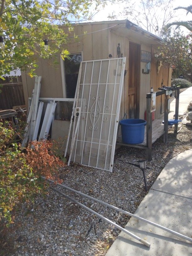 Puerta de Segurida 80 X36