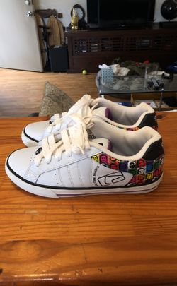 Globe sale detour shoes
