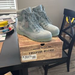 DTLR/VILLA Dave East collab timberland Field Boot