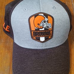 Cleveland Browns Hat Cap Fitted Size Small Medium New Era Sanders Metcalf Vinny 