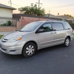2006 Toyota Sienna