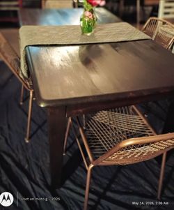 Dinning table with rose gold chairs