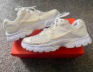 Women Nike shoes size 8