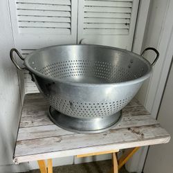 Colander 