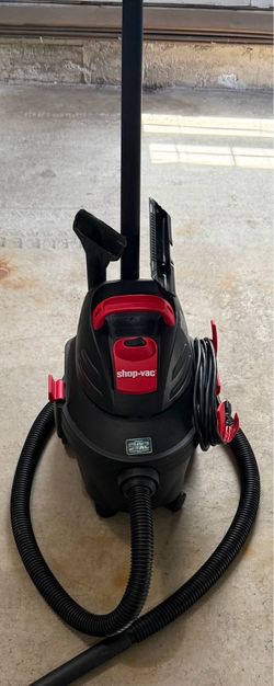 Newer Shop Vac 5 Gallon 5.5 HP Vacuum with Attachments. Seldom Used Model: ESLSQ550