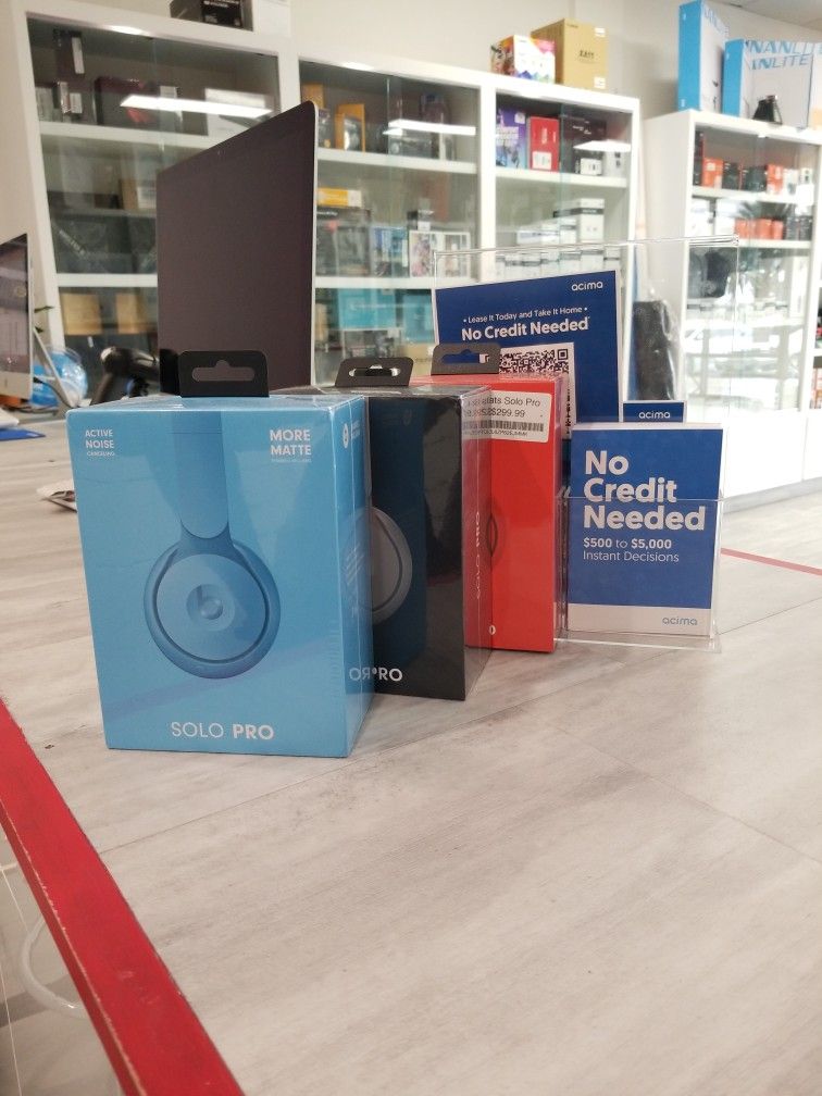 Beats Solo Pro 