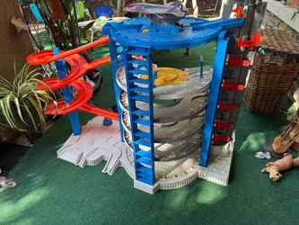 Hot wheels ultimate Garage tower