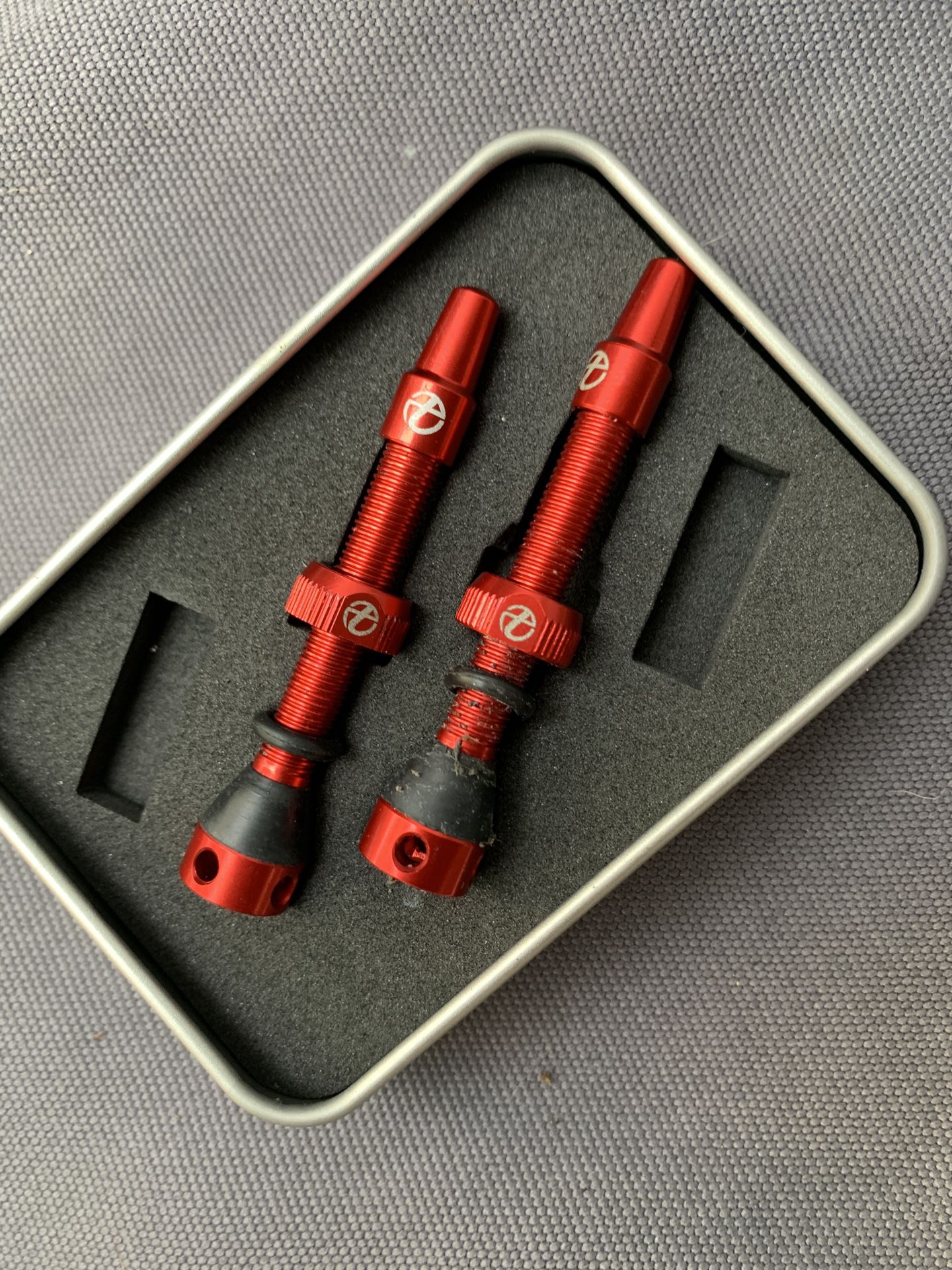 MTB Red tubeless Valves