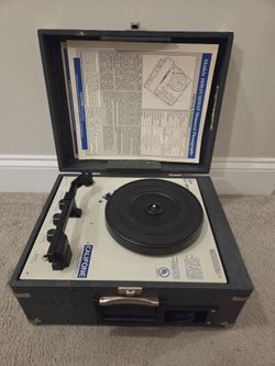 Vintage Califone Model 1030AV Classroom Phono Portable Record Player