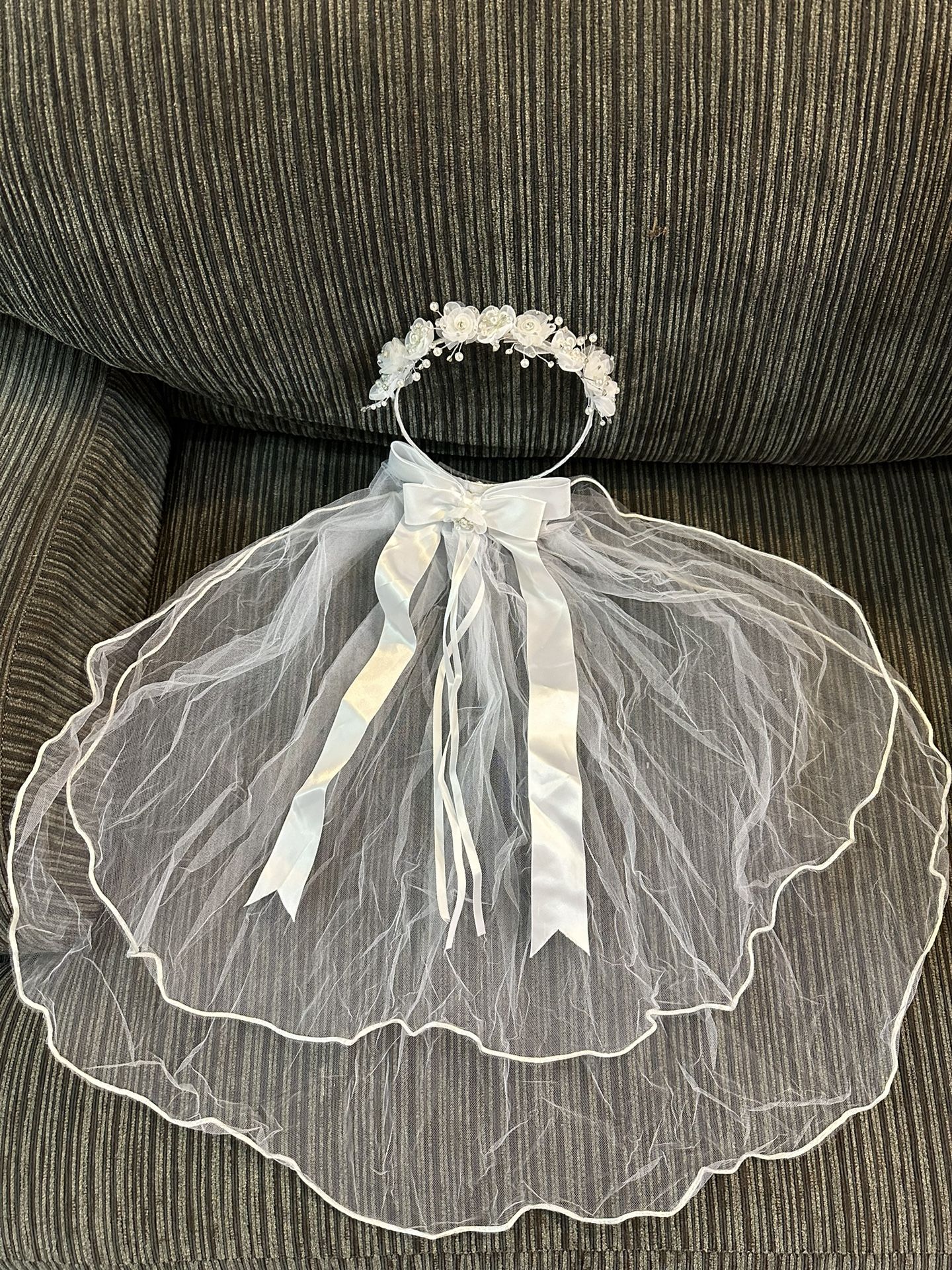 white veil for bride