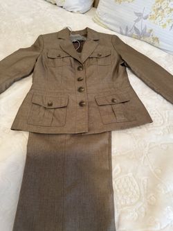 Elegant Classic Women’s Blazer