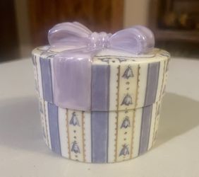  "Dearest Daughter" Music Trinket Box. Excellent Used Condition. Music Trinket Box By Ardleigh Elliott