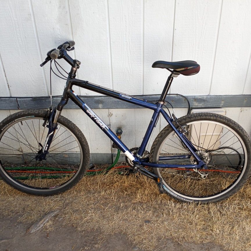 Trek/Gary Fisher... Superb Upgraded Mountain Bike, Upgrade Front/Rear Stainless Gears, 24 Sp{3~8} New Tires, Total Tune- Up. Gear Change Superb