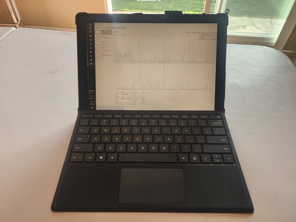 Microsoft Pro 7+ | 1960 | 12.3" | 512GB | UNLOCKED | Silver | Win11