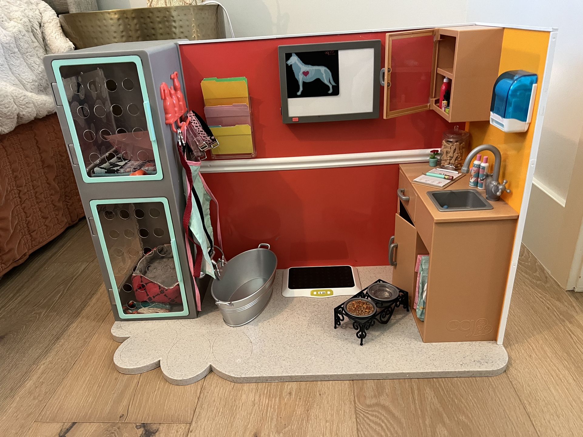 Our Generation/american Girl Vet Clinic